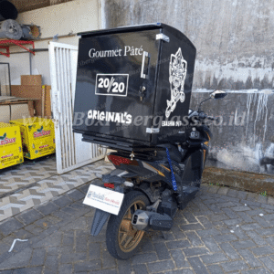 Box delivery motor fiberglass untuk frozen food dan cold chain dengan branding logo perusahaan — foto 17