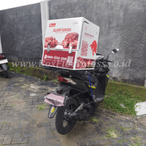 Box delivery motor fiberglass untuk frozen food dan cold chain dengan branding logo perusahaan — foto 28