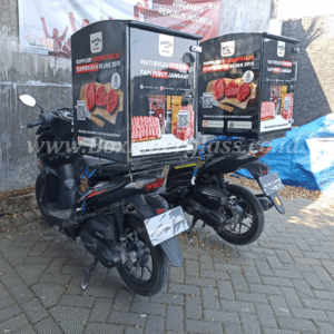 Box delivery motor fiberglass untuk frozen food dan cold chain dengan branding logo perusahaan — foto 4