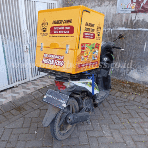 Box delivery motor fiberglass untuk frozen food dan cold chain dengan branding logo perusahaan — foto 9